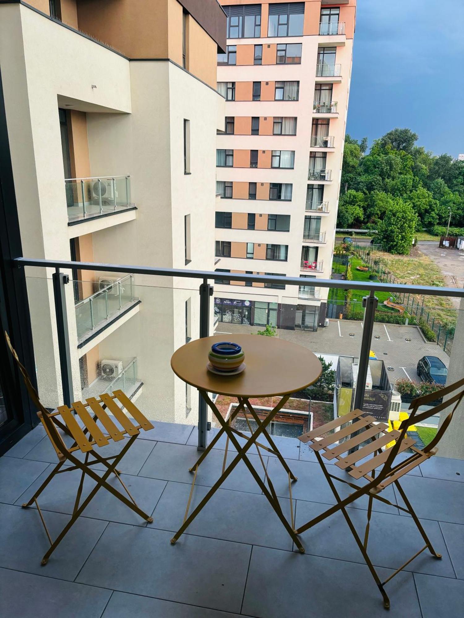 One Apartments Nordone Iulius Town 蒂米什瓦拉 外观 照片